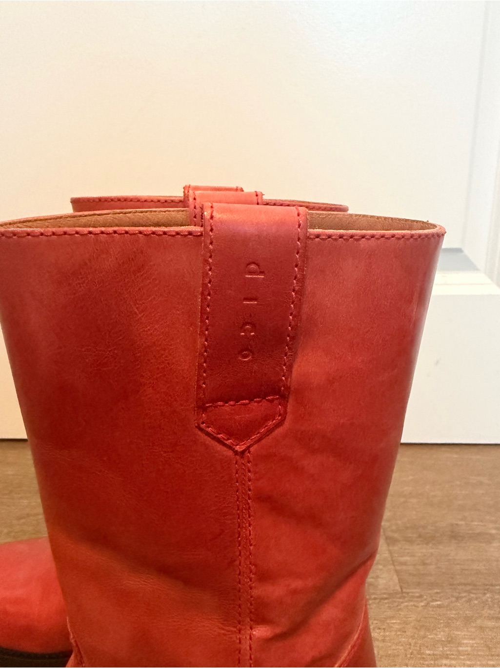 Dico Julia Gaucho Boot In Red Escovado Leather — image 4 of 7